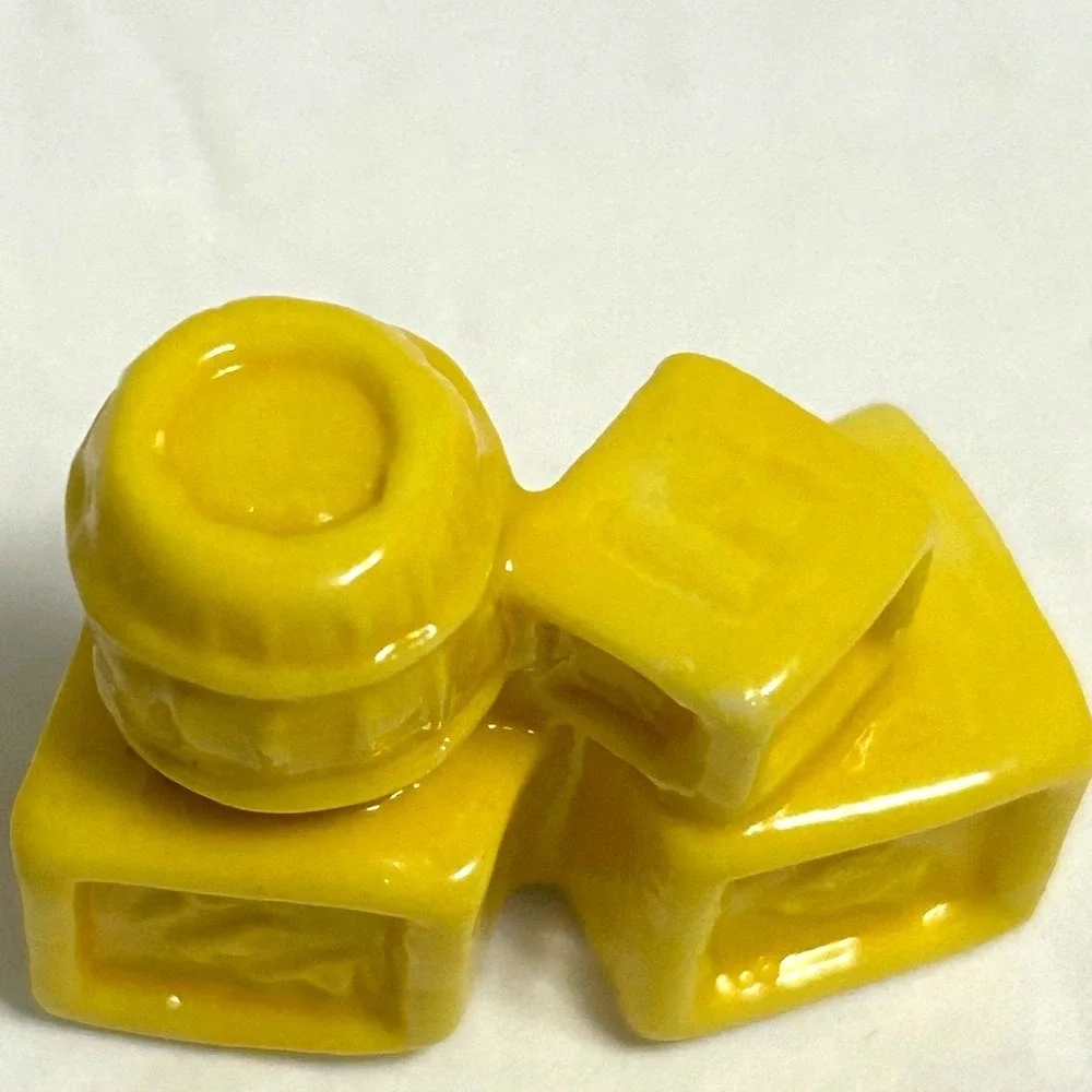 Wade‎ Whimsies American Heritage Series Tea Crates Yellow Red Rose Tea 2016